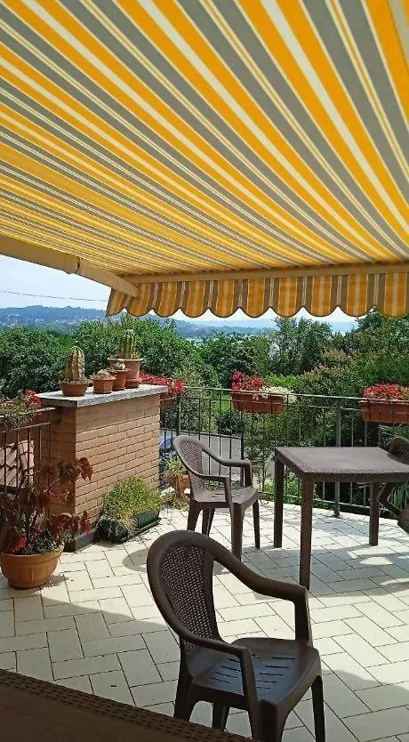 לינה וארוחת בוקר גביראטה La Folaga B&B